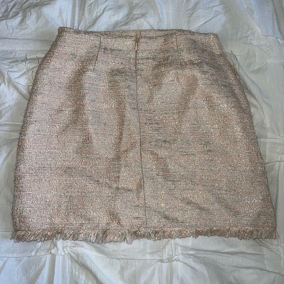 Pink tweed mini feather skirt - Picture 2 of 3